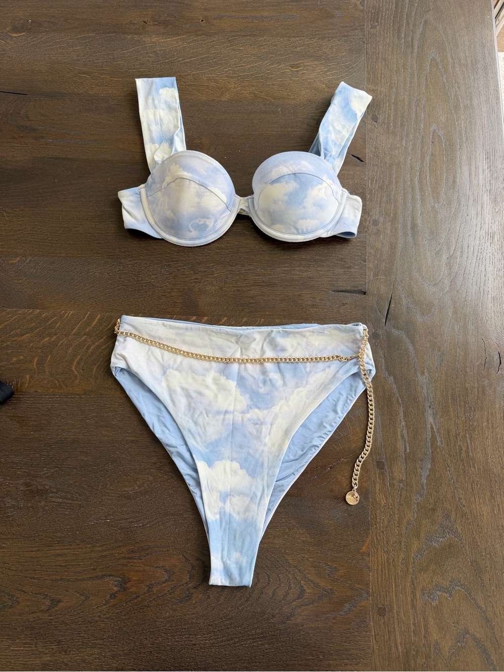 WeWoreWhat Cloud Print Light Blue Bikini Set with Gold Chain